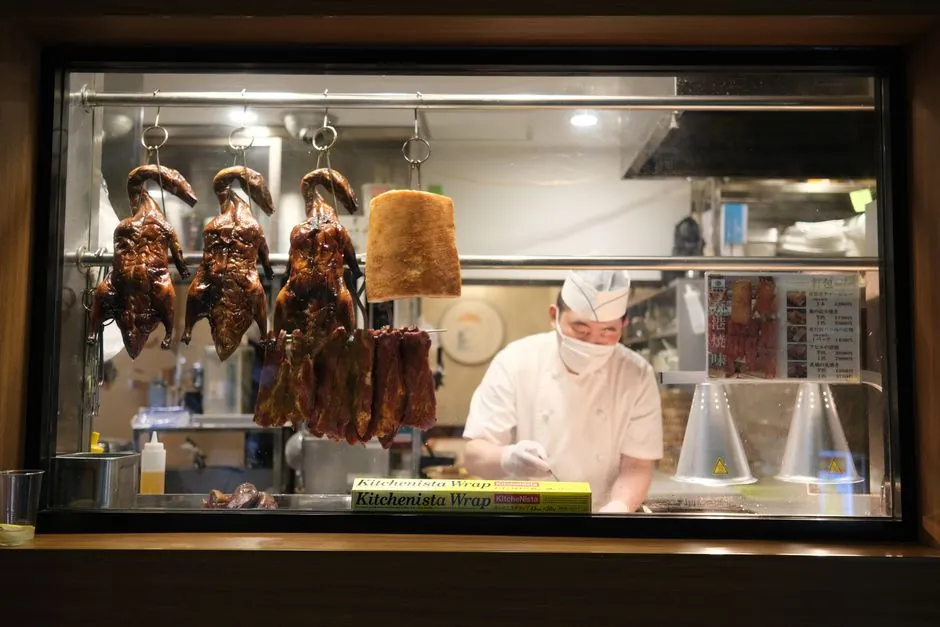 Chef Uchida bei der Zubereitung.